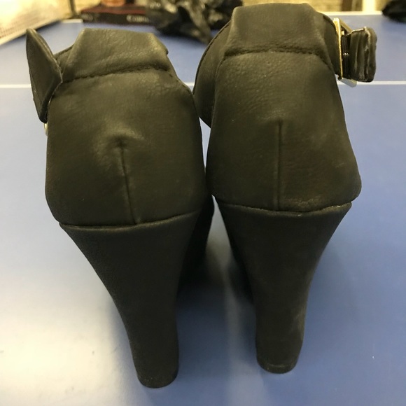 wedges - Picture 2 of 4